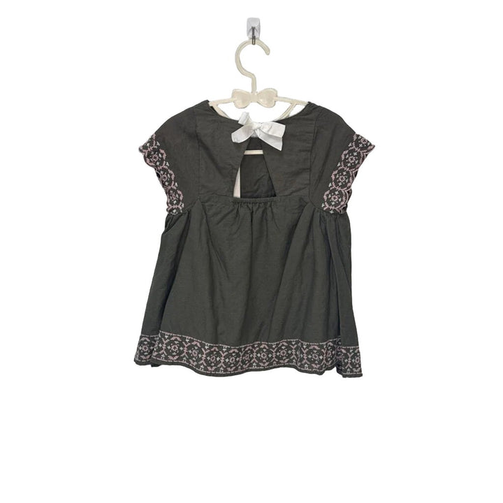 Sleeveless Dress / Stitch Design