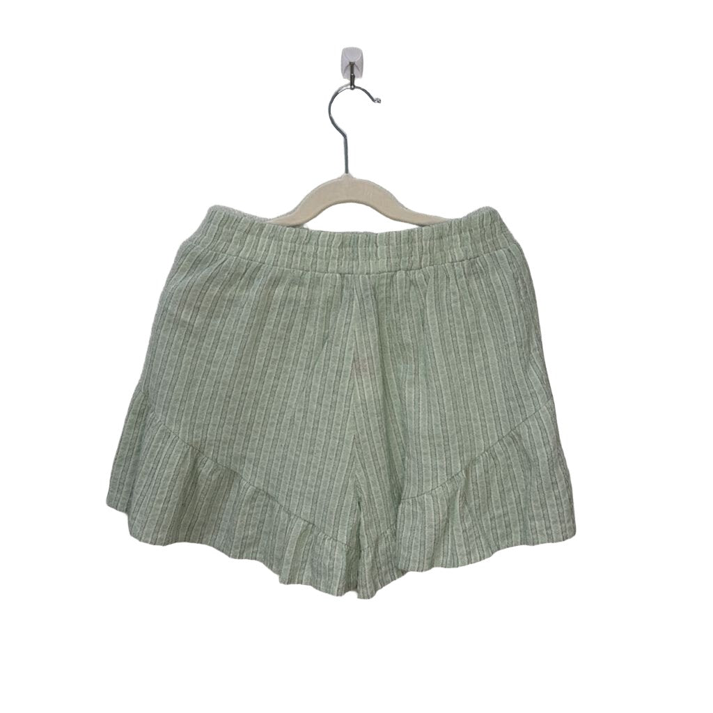 Short Shorts w/Ruffle