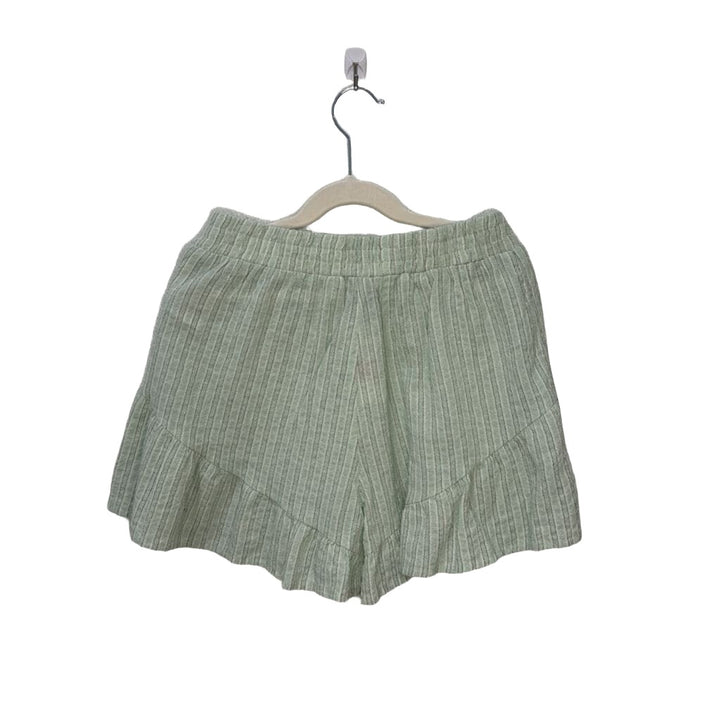 Short Shorts w/Ruffle