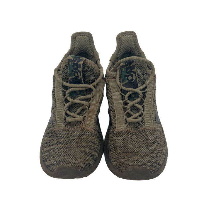 Tennis Shoes