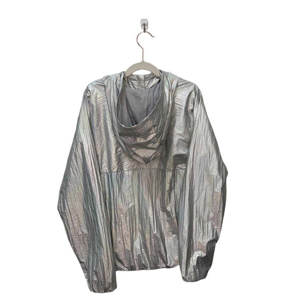 Hooded Wind Breaker
