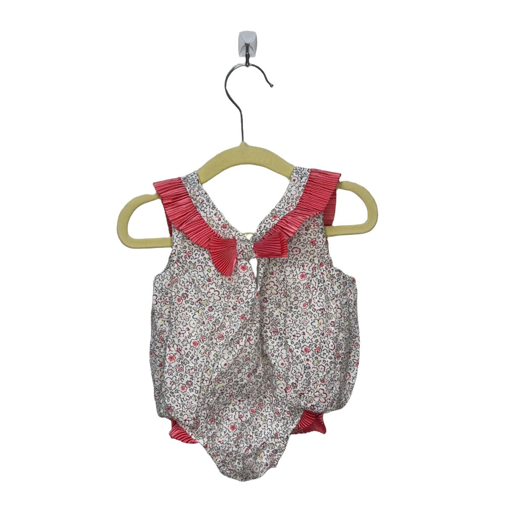 Ruffle Sleeves Romper + Hat / Flowers