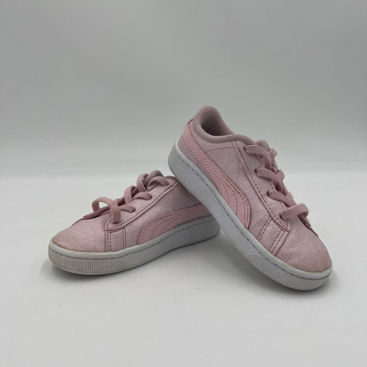 Slip On Tennis Shoes / Hearts