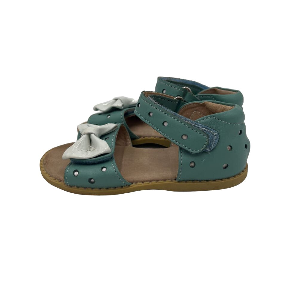 Bow Sandals