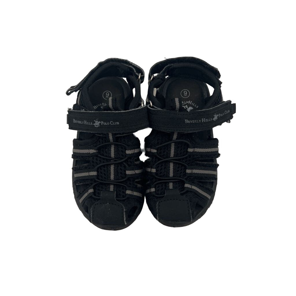 Closed Toe Water Shoe