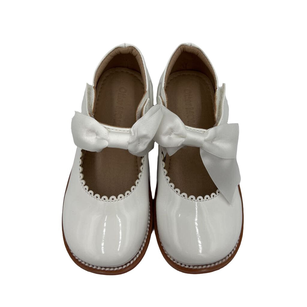 Dress Flats w/ Bow