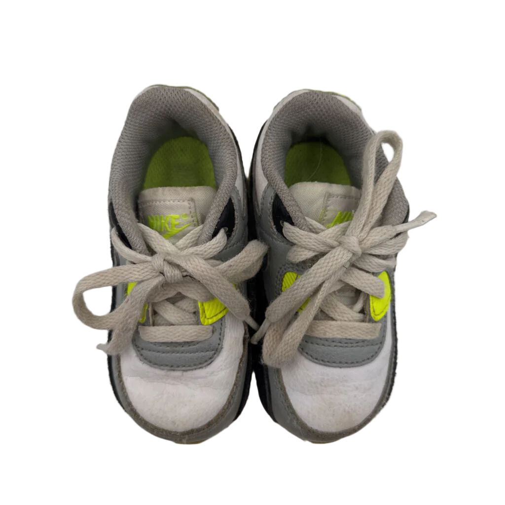 Lace Up Sneakers / Gray Pattern