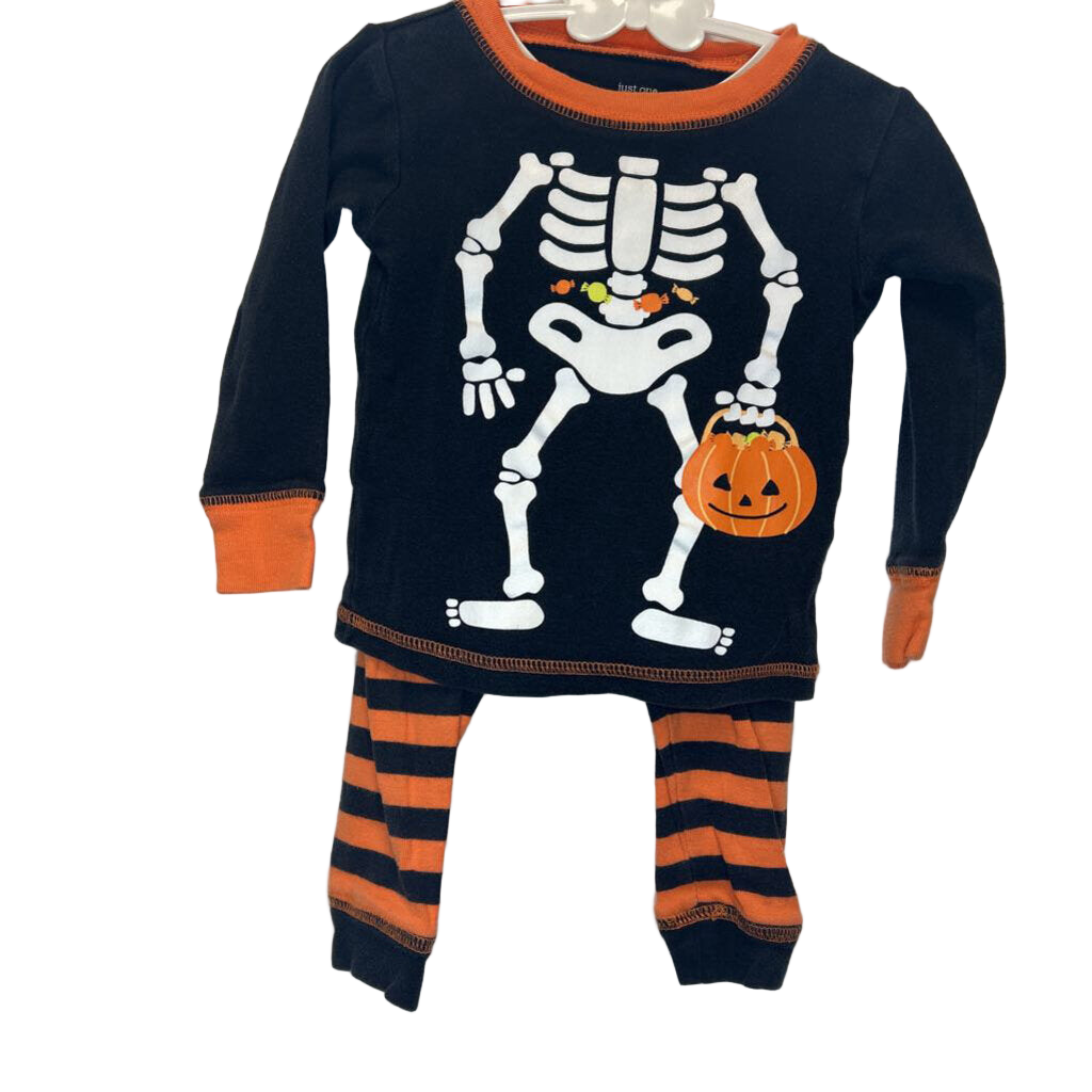 LS Shirt + Pants PJs / Trick Or Treat Skeleton