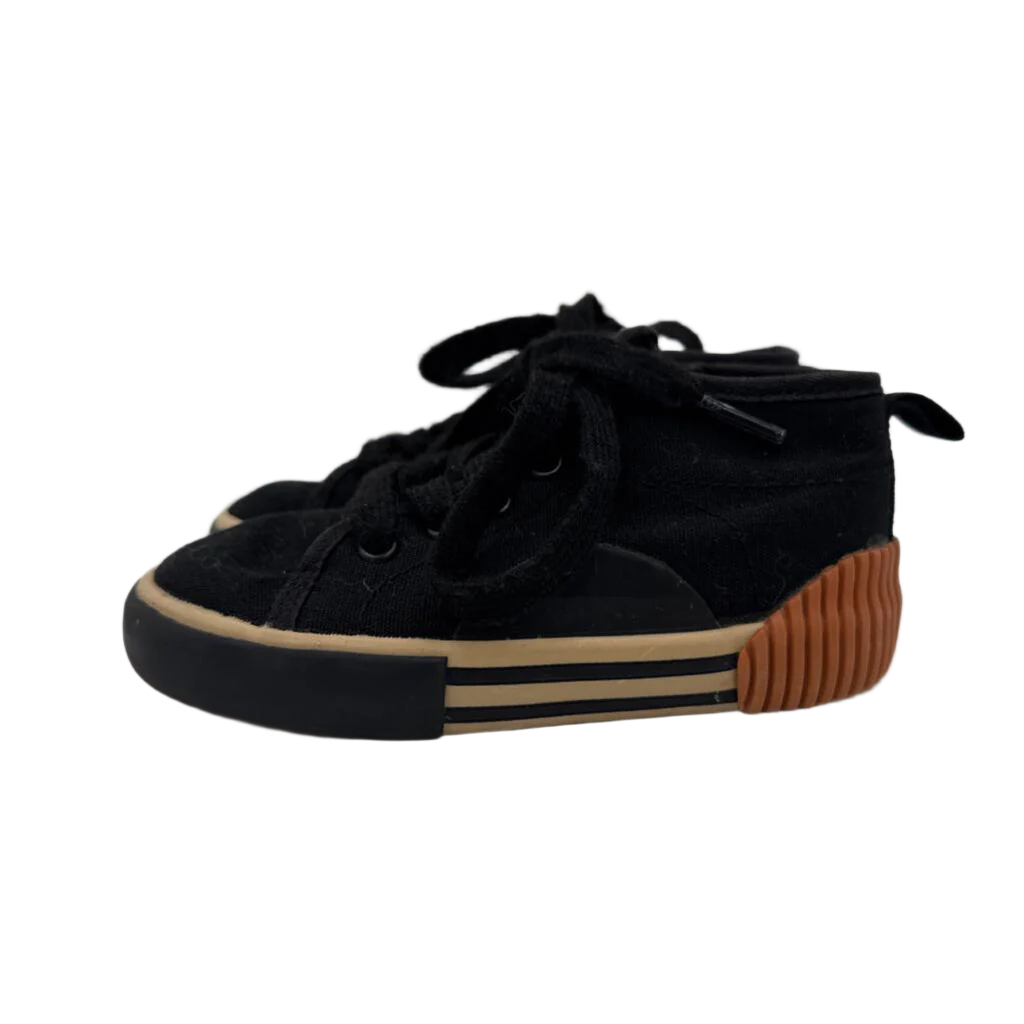 Lace Up Shoe