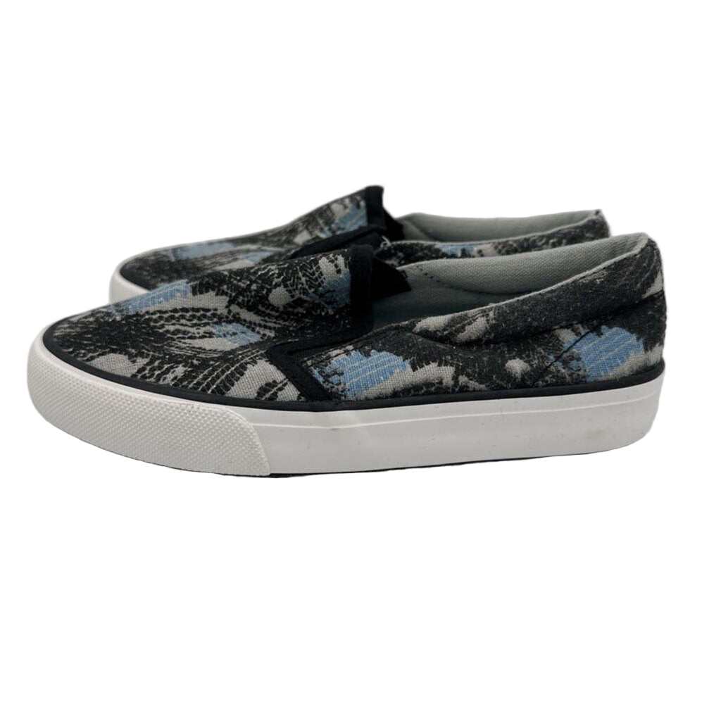 Slip-on Canvas Shoes