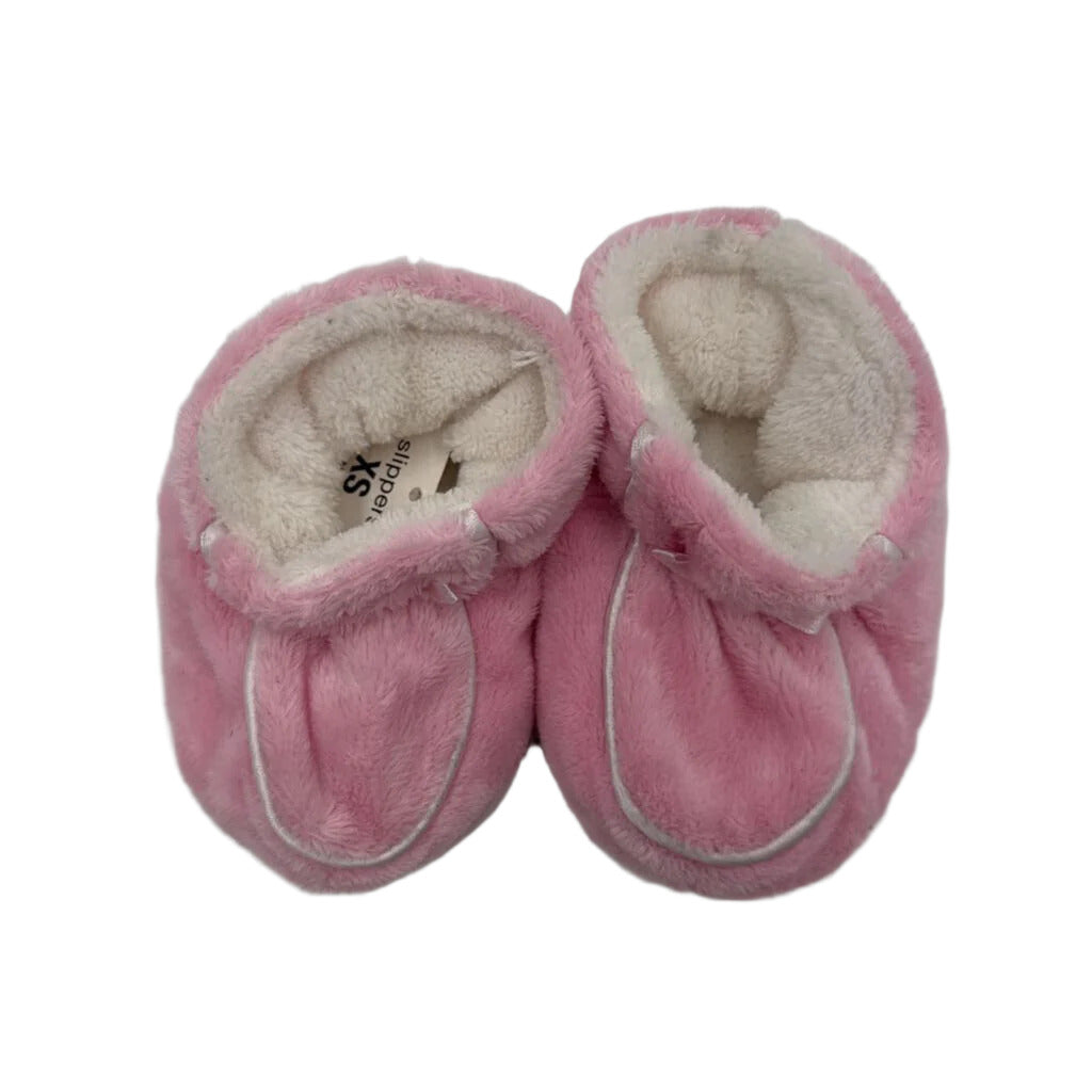 House Slippers / Fleece