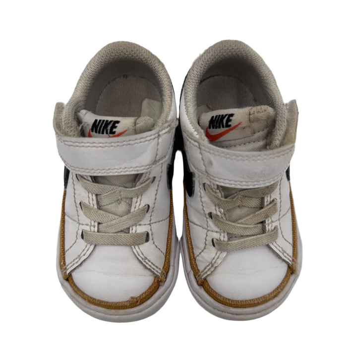 Velcro Sneakers / Black Swoosh
