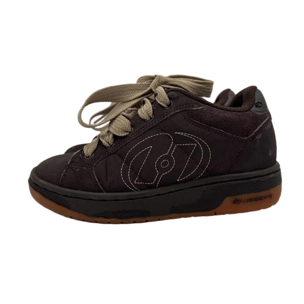 Lace Up Sneakers + Wheel
