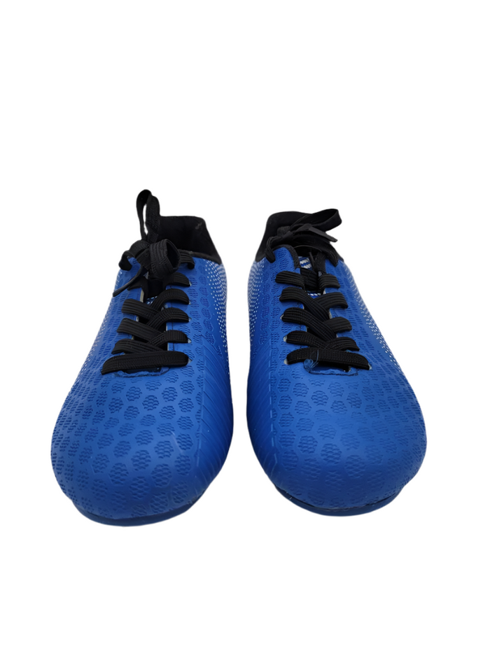Soccer Cleats / White Dots