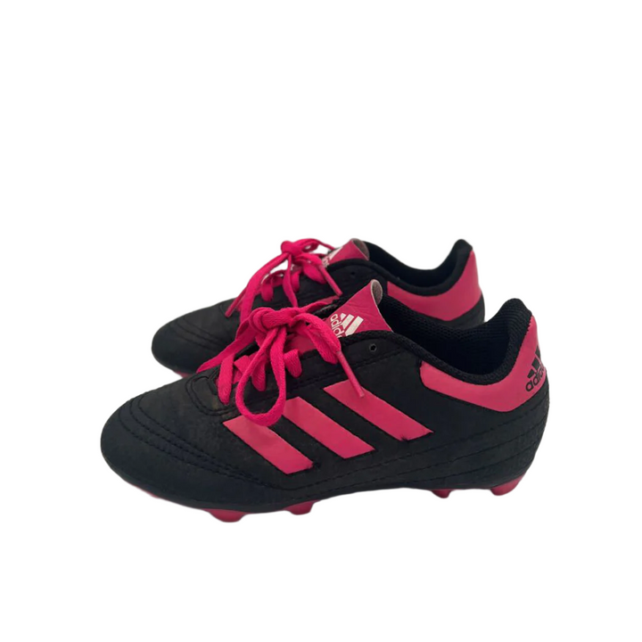 Soccer Cleats / Pink Stripes