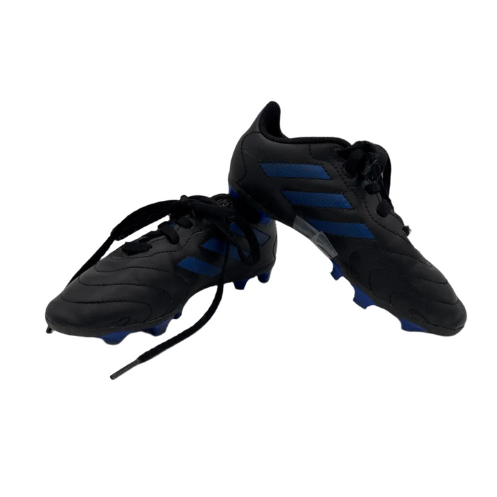 Soccer Cleats / Blue Stripes