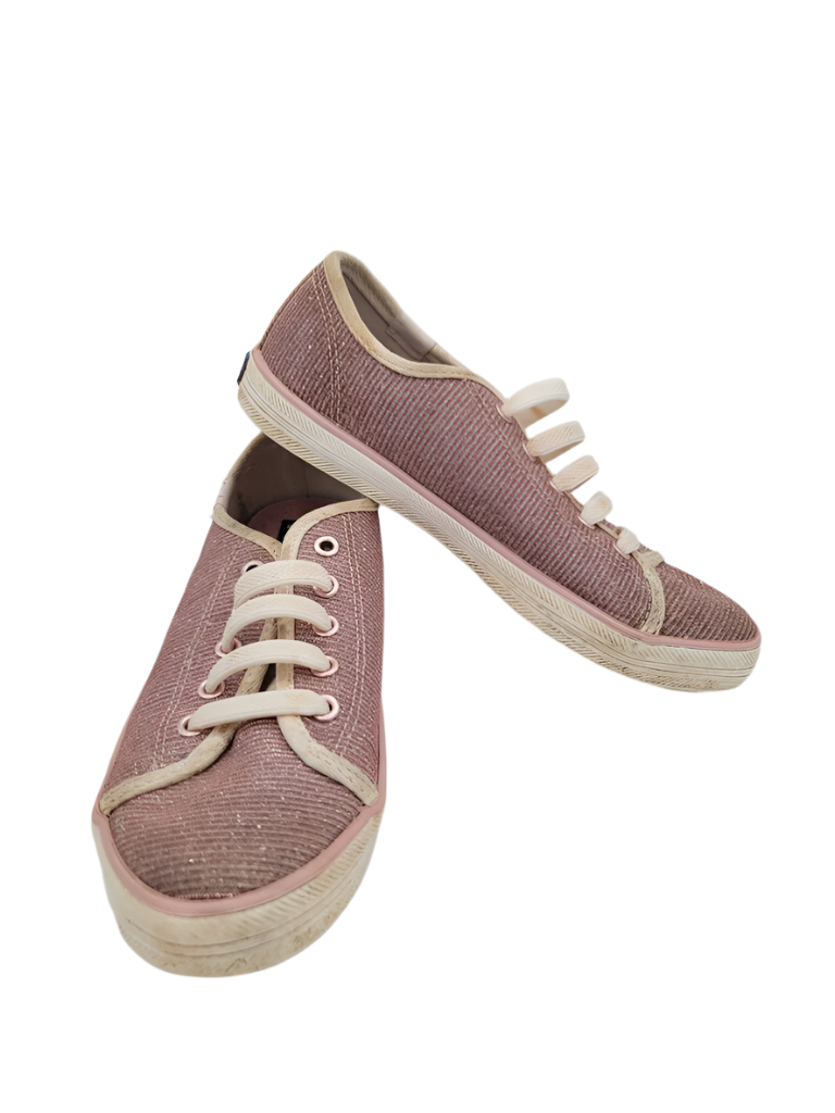 Slip On Sneakers/Elastic Ties