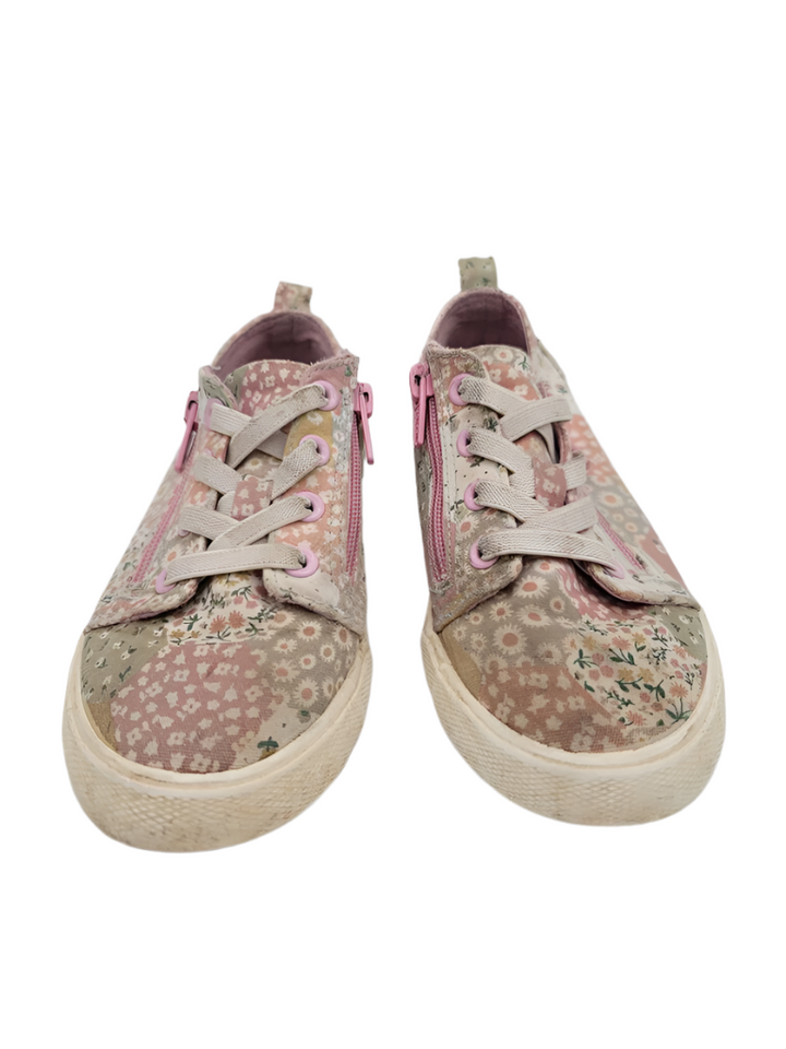 Slip on Sneaker/Zipper