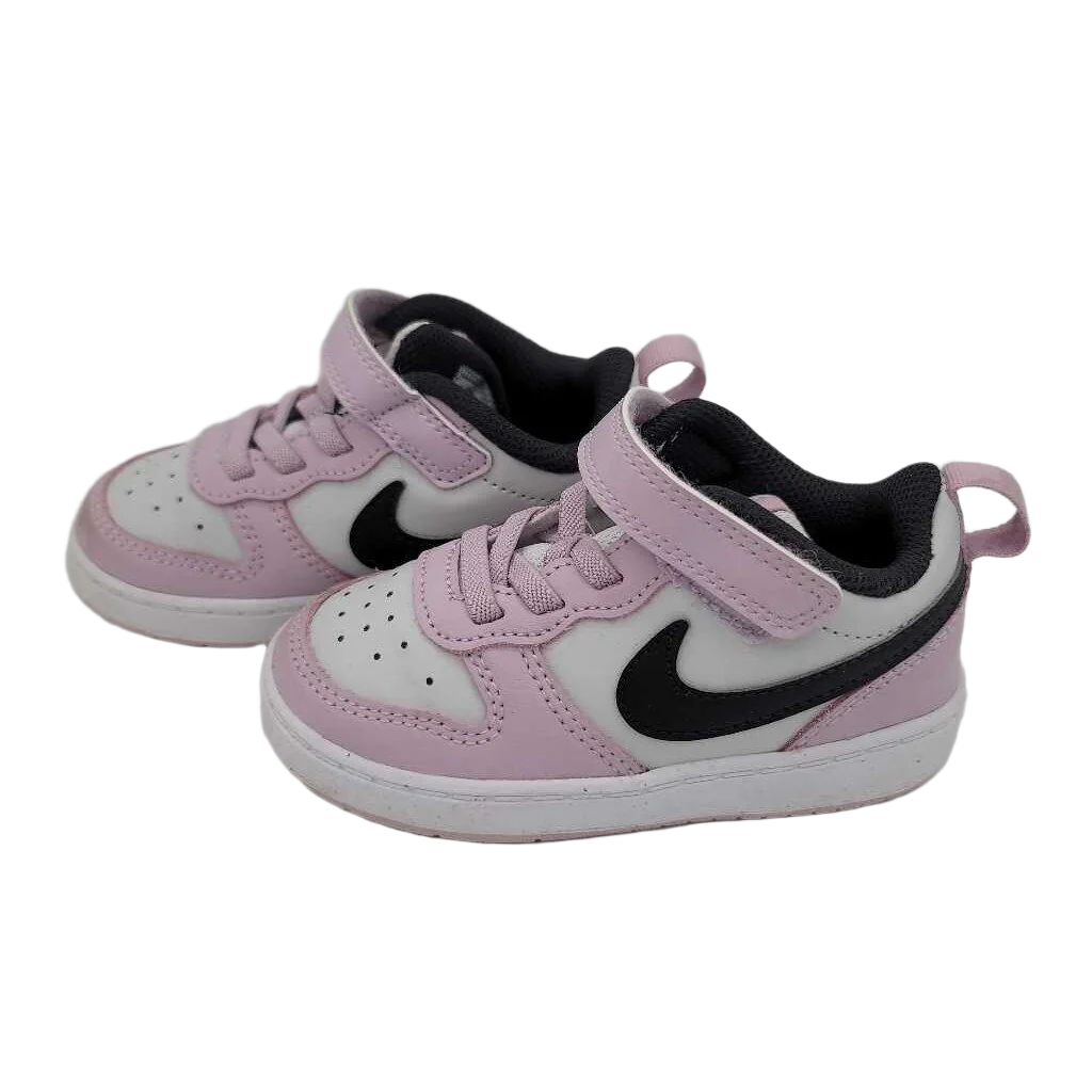 Velcro Tennis Shoes / Swoosh