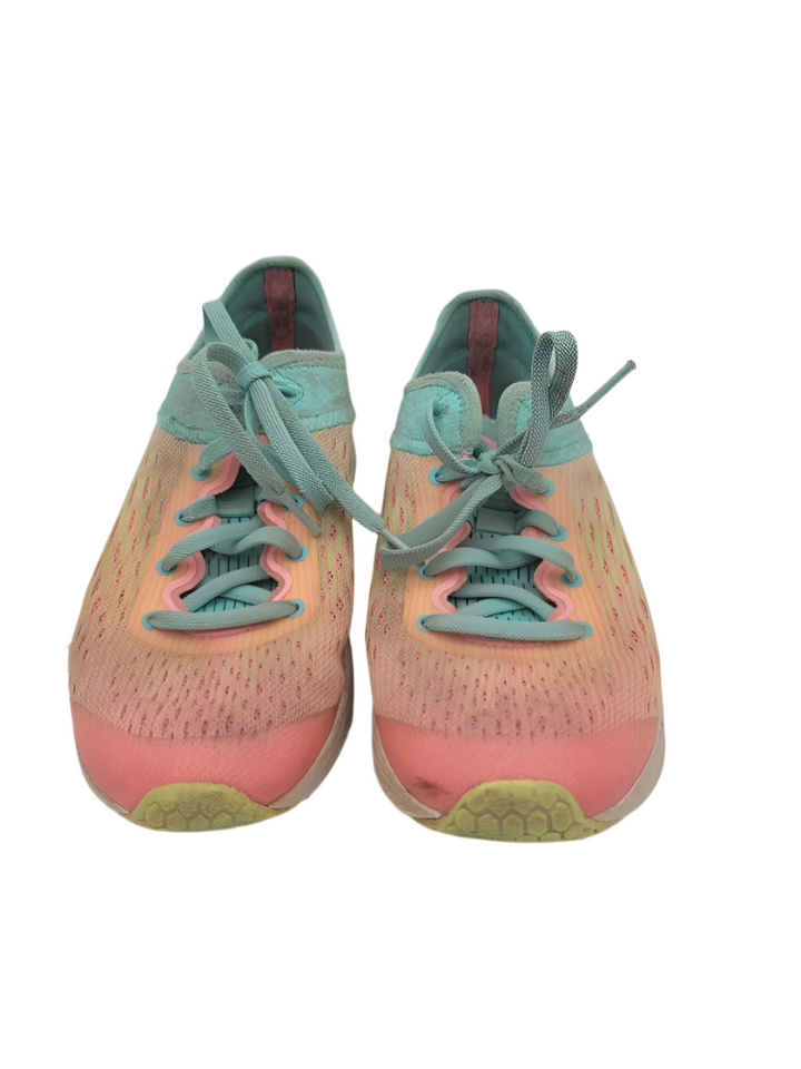 Lace Up Sneakers / Multi Color