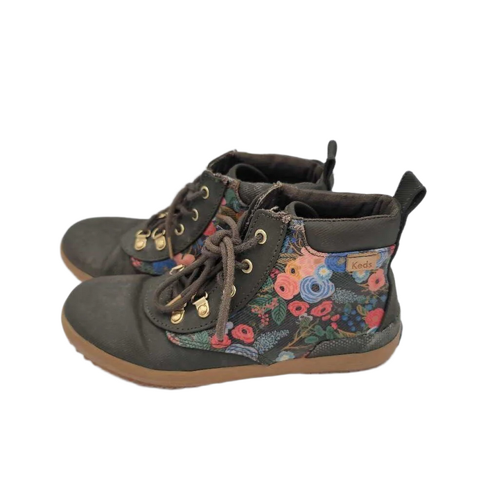 Lace Up High Top Tennis Shoes / Flowers