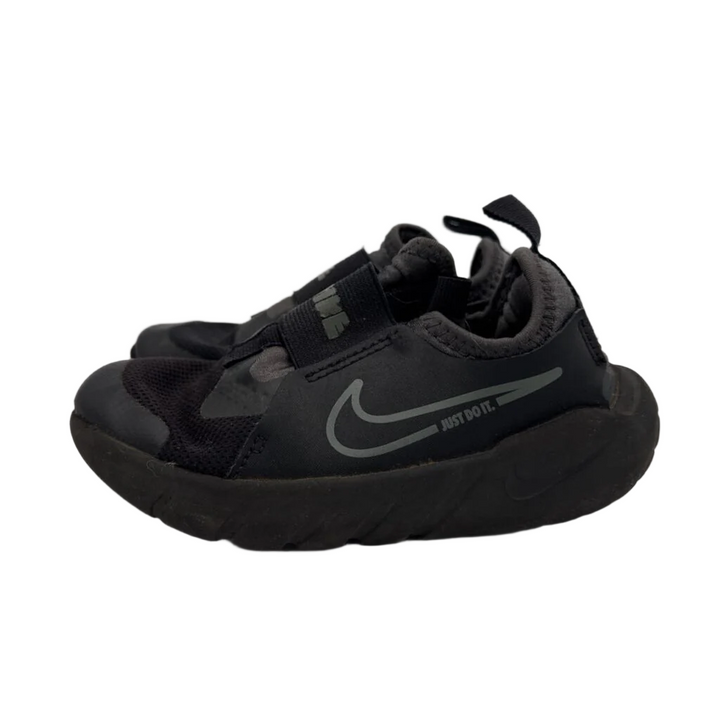 Slip On Sneakers / Swoosh