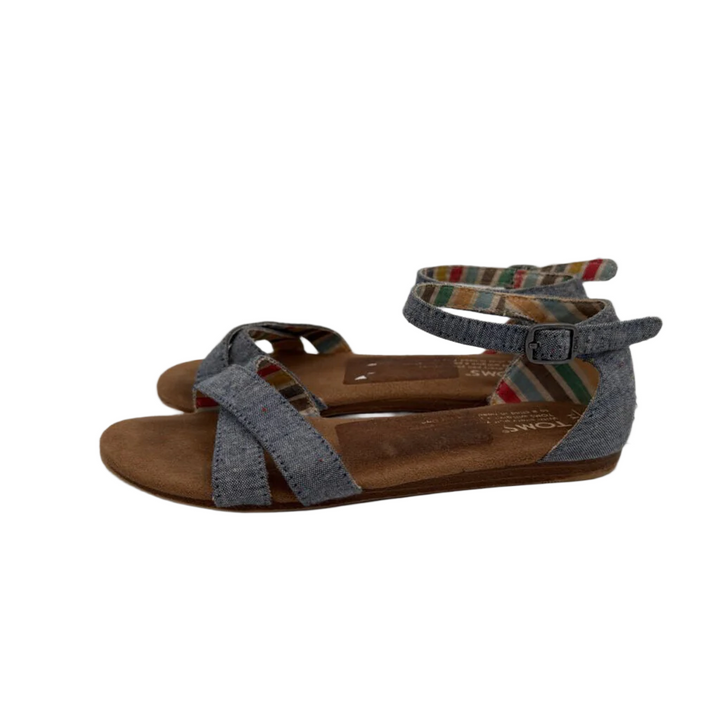 Buckle Clasp Sandals
