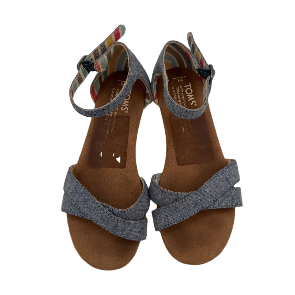 Buckle Clasp Sandals