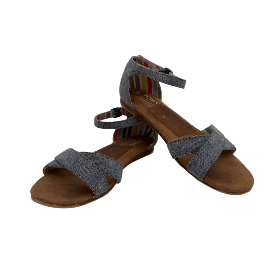 Buckle Clasp Sandals