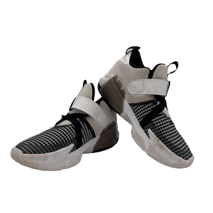 Velcro High Top Tennis Shoes / Swoosh