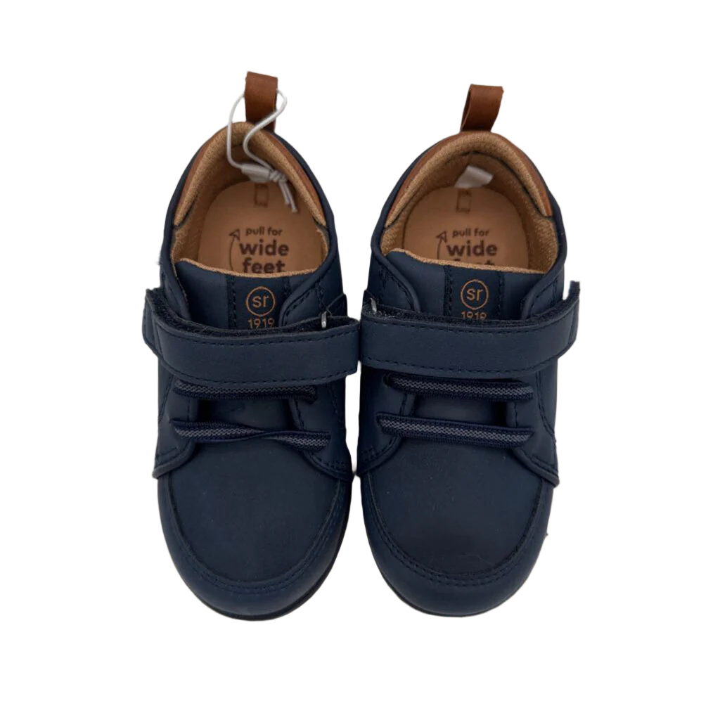 Velcro Tennis Shoes/WIDE