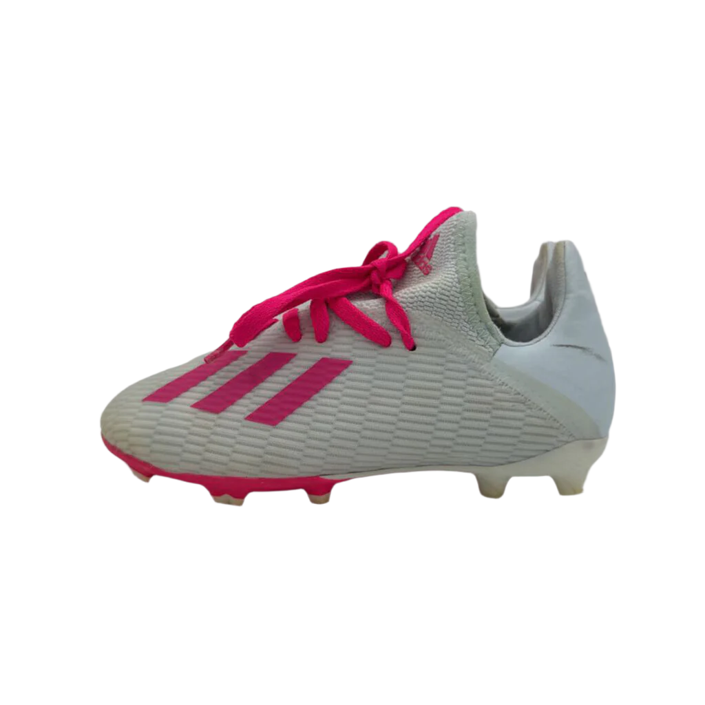 Soccer Cleats / Stripes