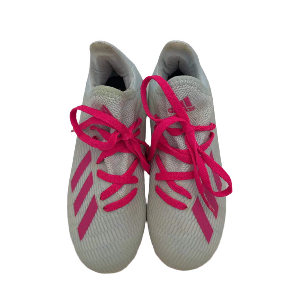 Soccer Cleats / Stripes
