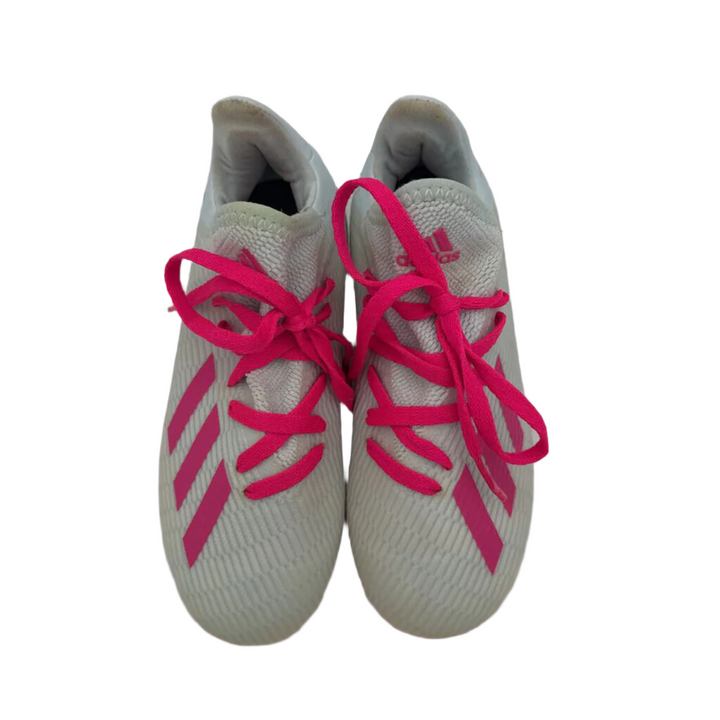 Soccer Cleats / Stripes