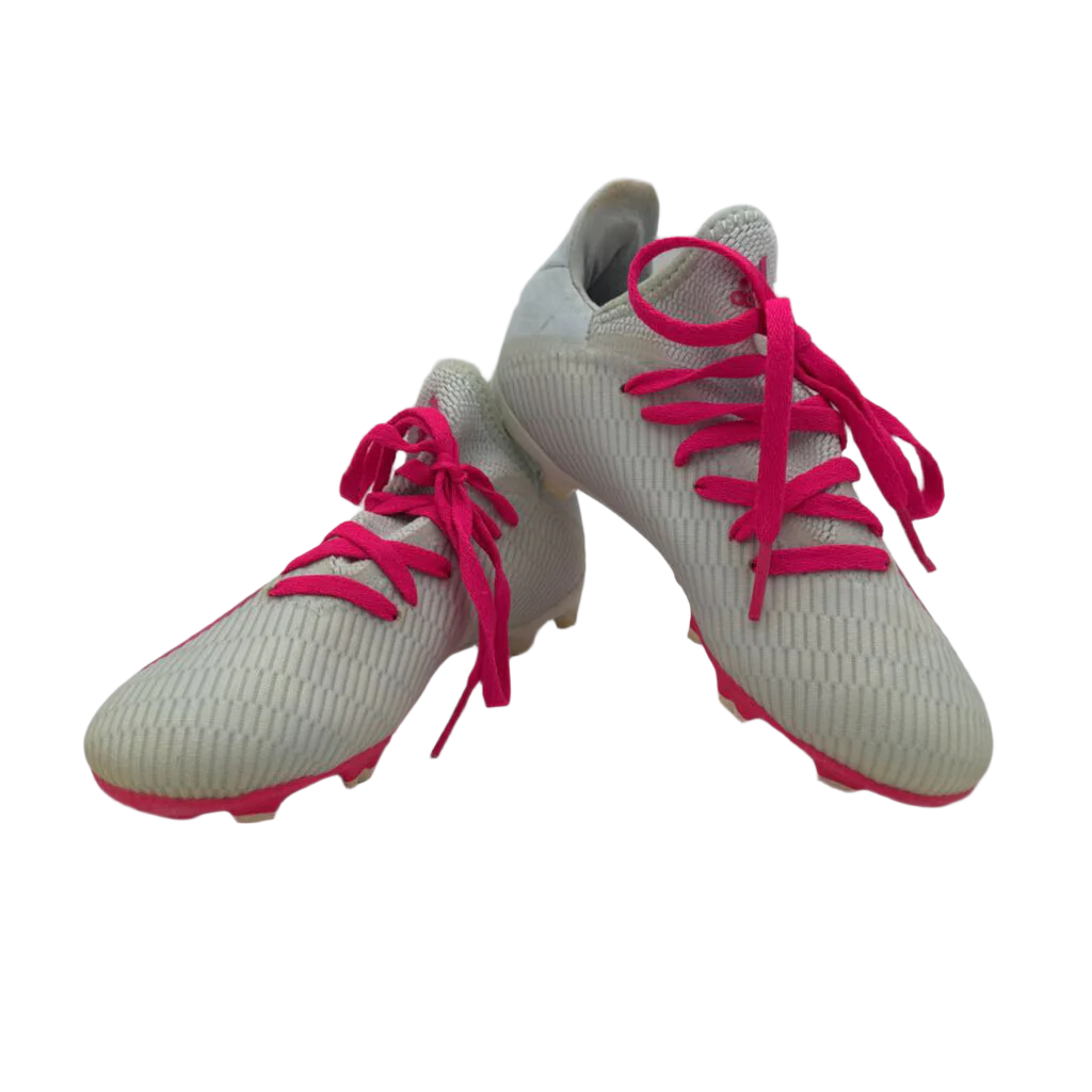 Soccer Cleats / Stripes