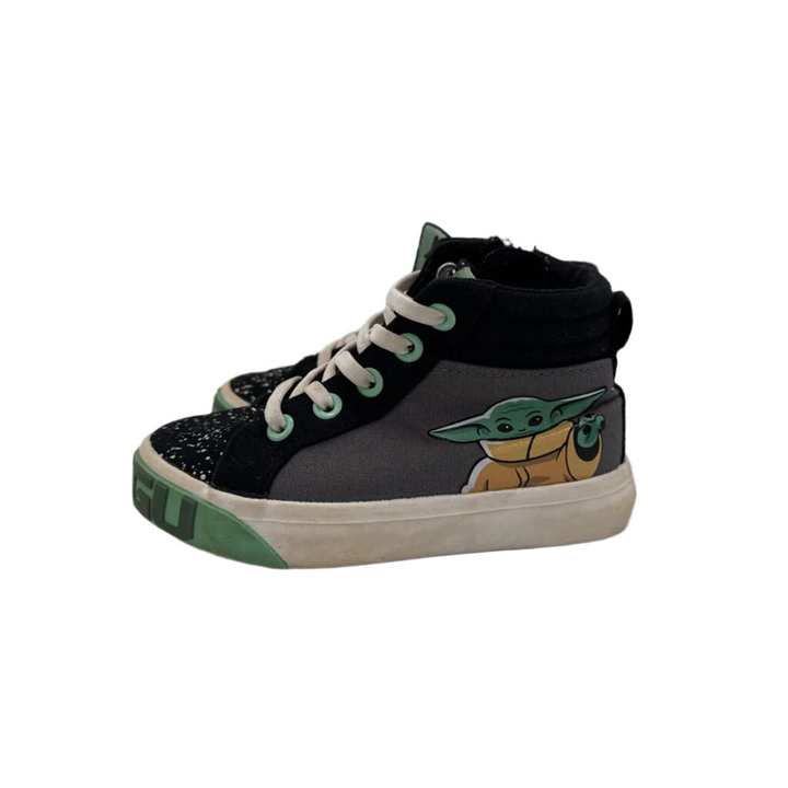 High Top Sneakers/Zip Up