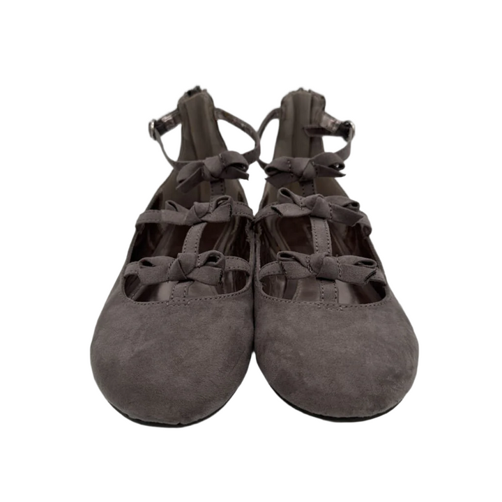 Slip on Flats/Closed Toe