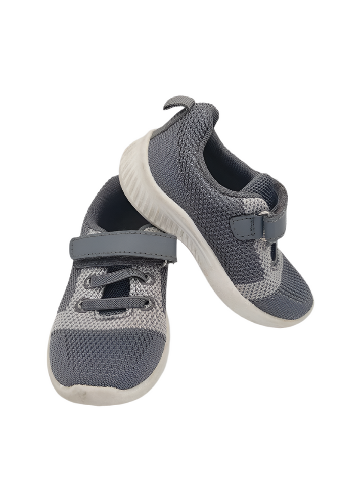 Breathable Velcro Snakers