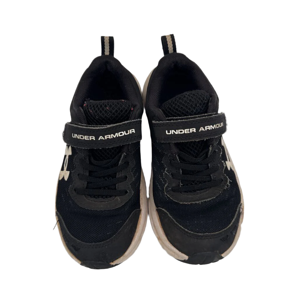 Velcro Sneakers / Under Armour