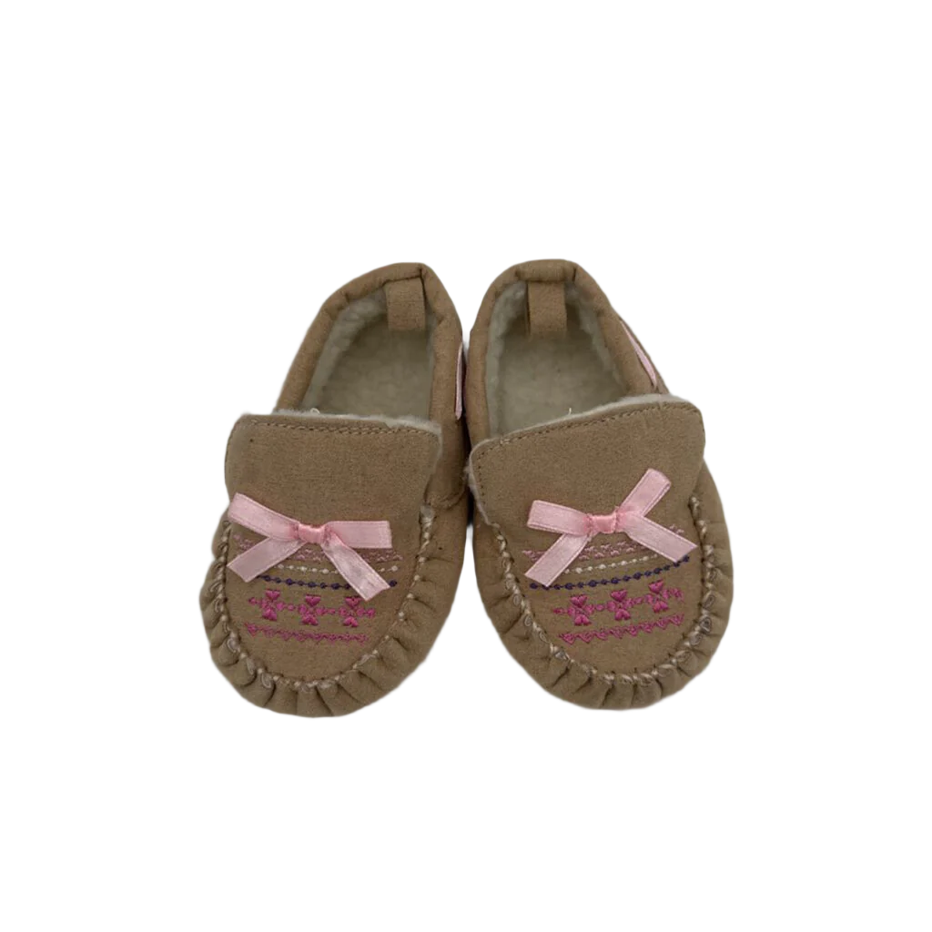 Slip on Moccasin Shoe/Pink Hearts