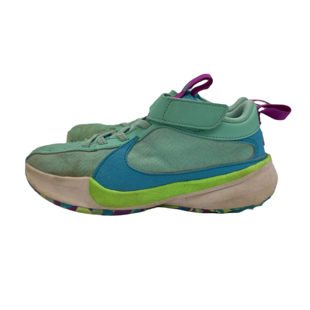 Velcro Tennis Shoes / Swoosh