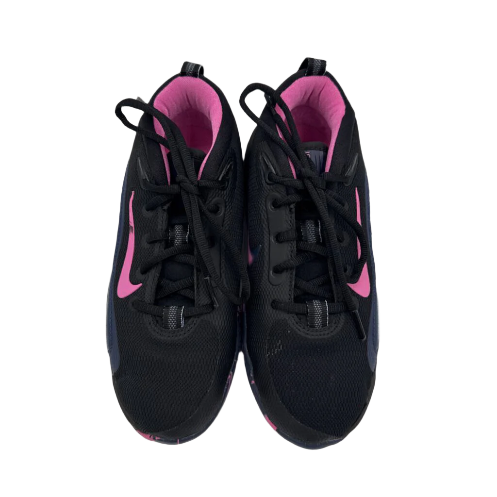 Lace Up Tennis Shoe / Swoosh