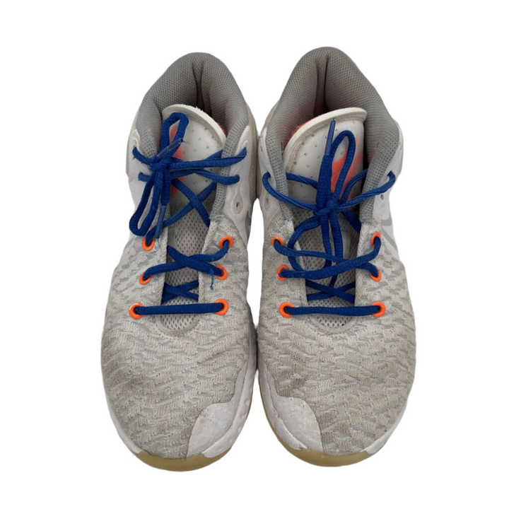 Lace Up Sneakers / Swoosh