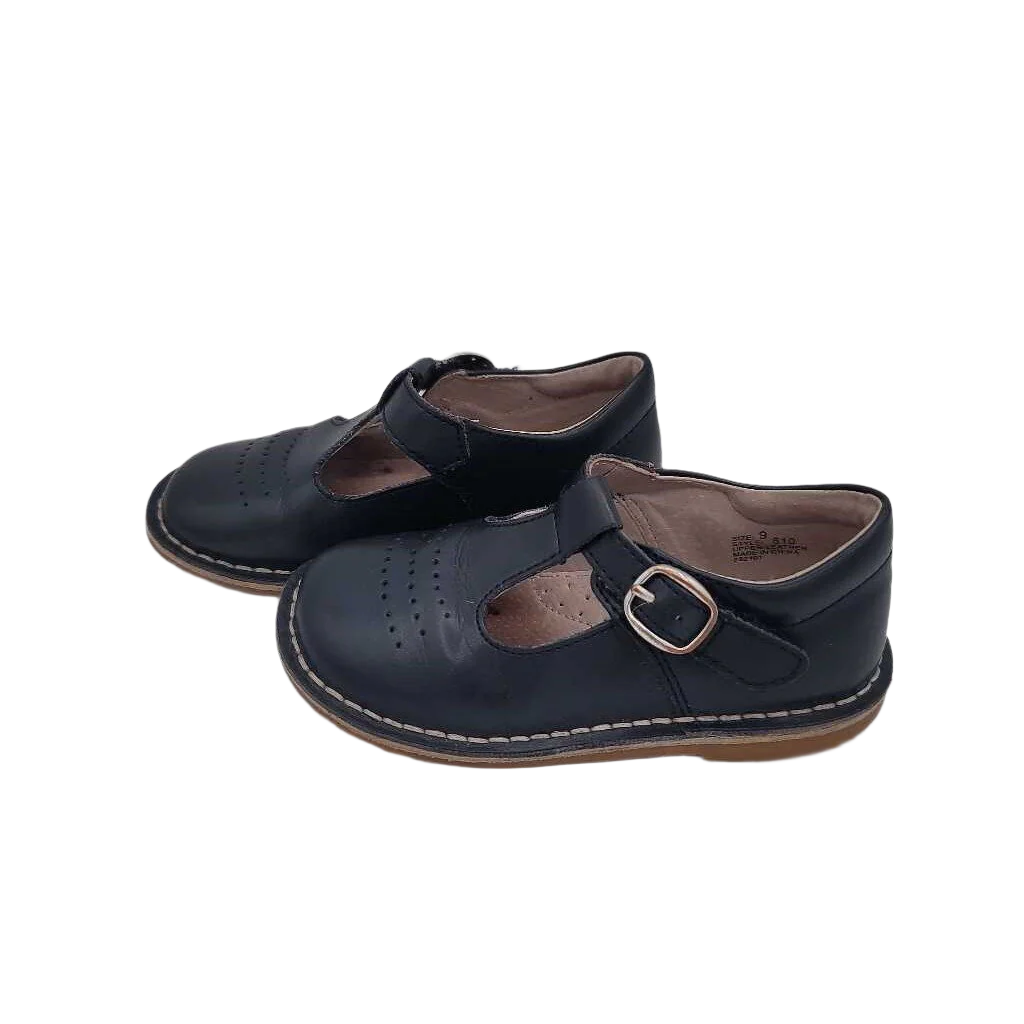 Velcro Mary Jane