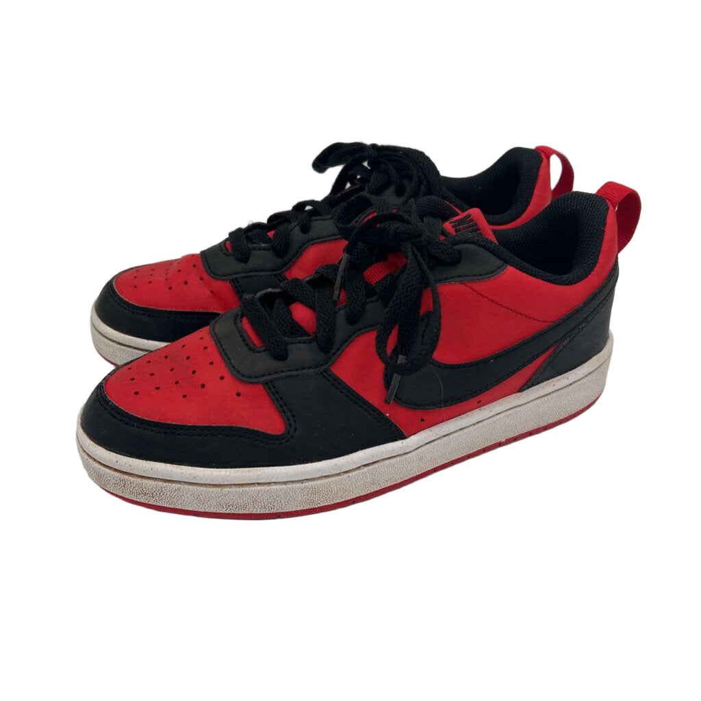 Lace up Sneakers