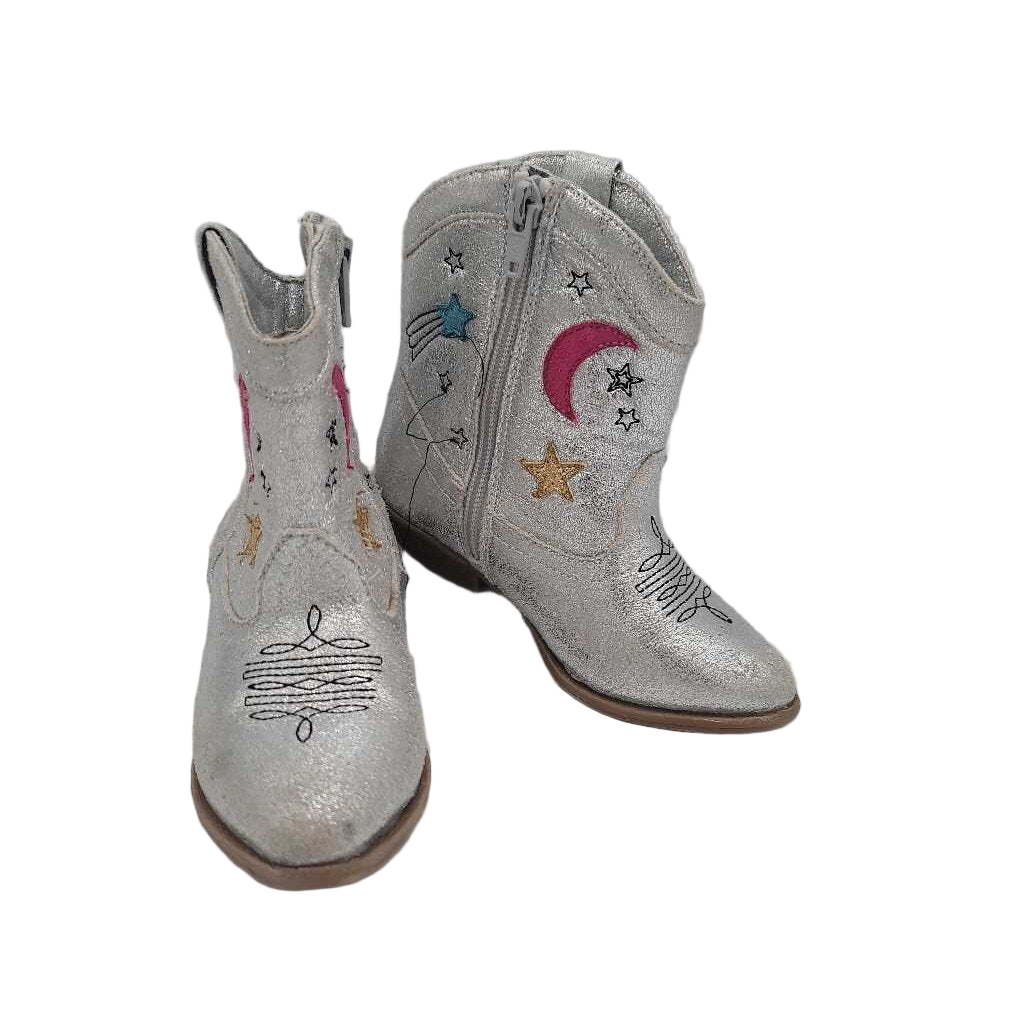 Zip Up Silver Cowgirl Boots / Stars