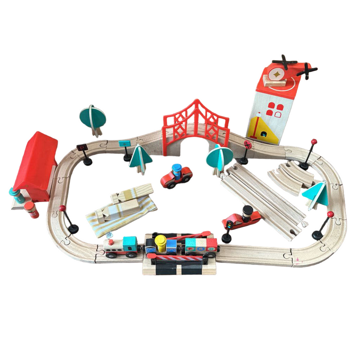 Wooden Train Set/Figure 8
