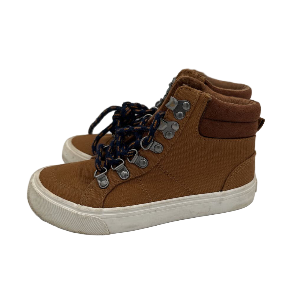 Lace Up Shoes