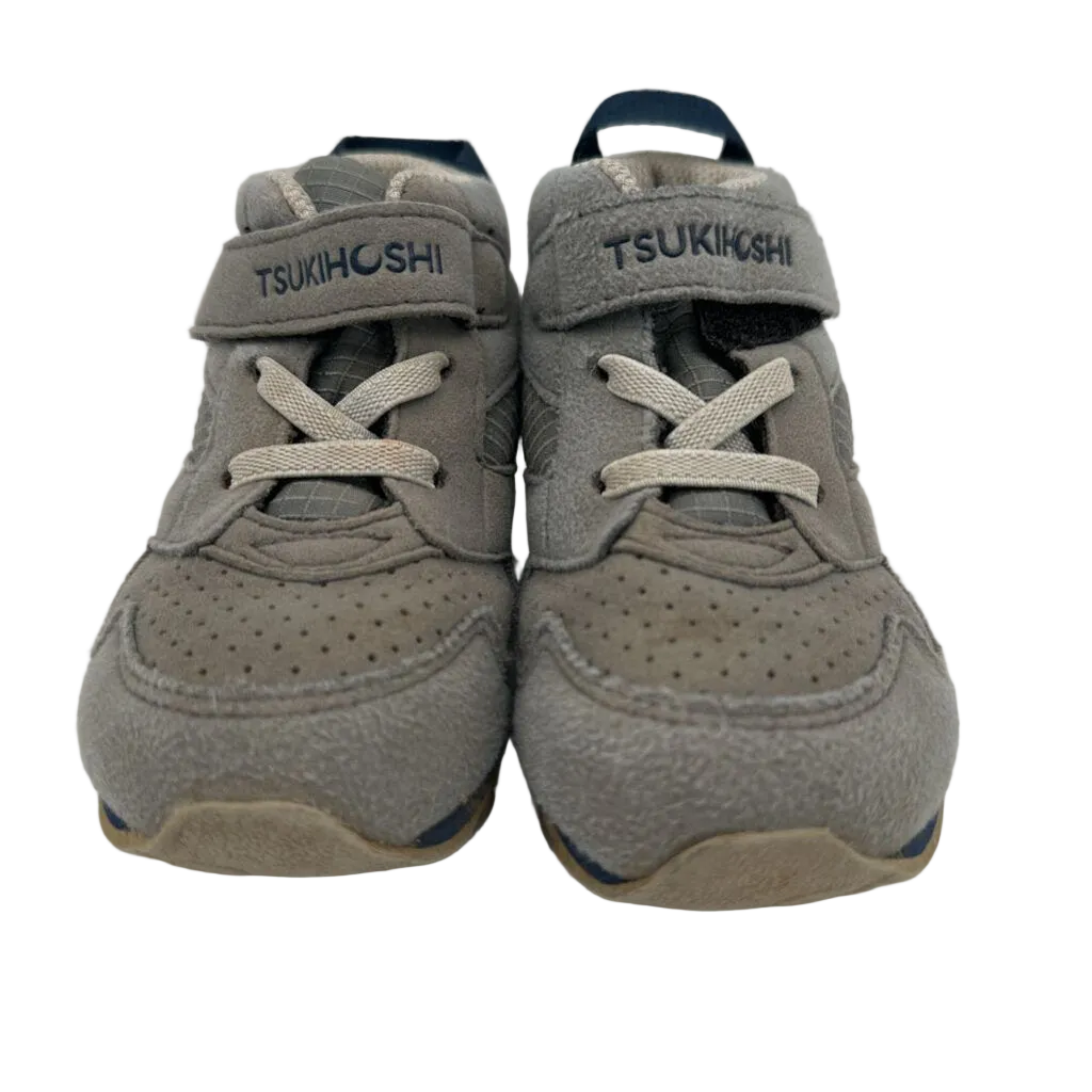 High Top Sneakers/Velcro Straps