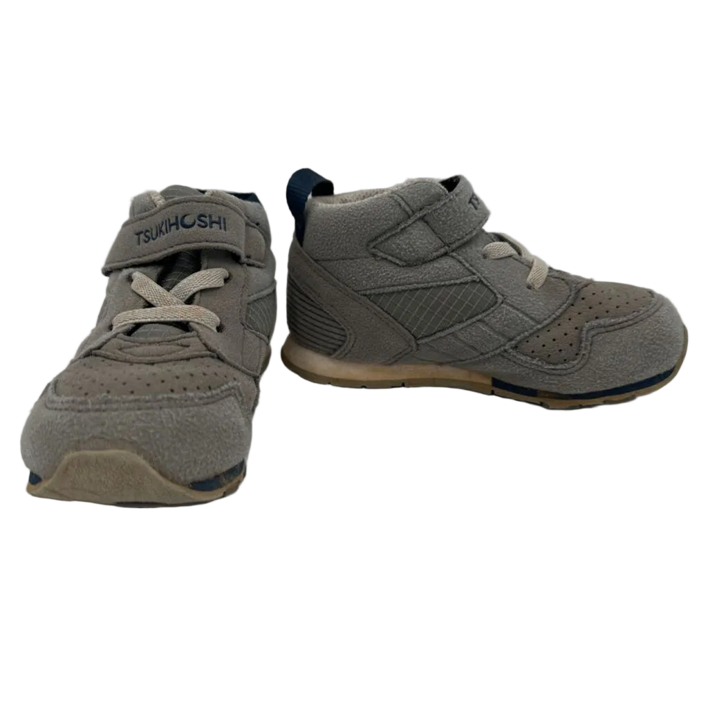 High Top Sneakers/Velcro Straps